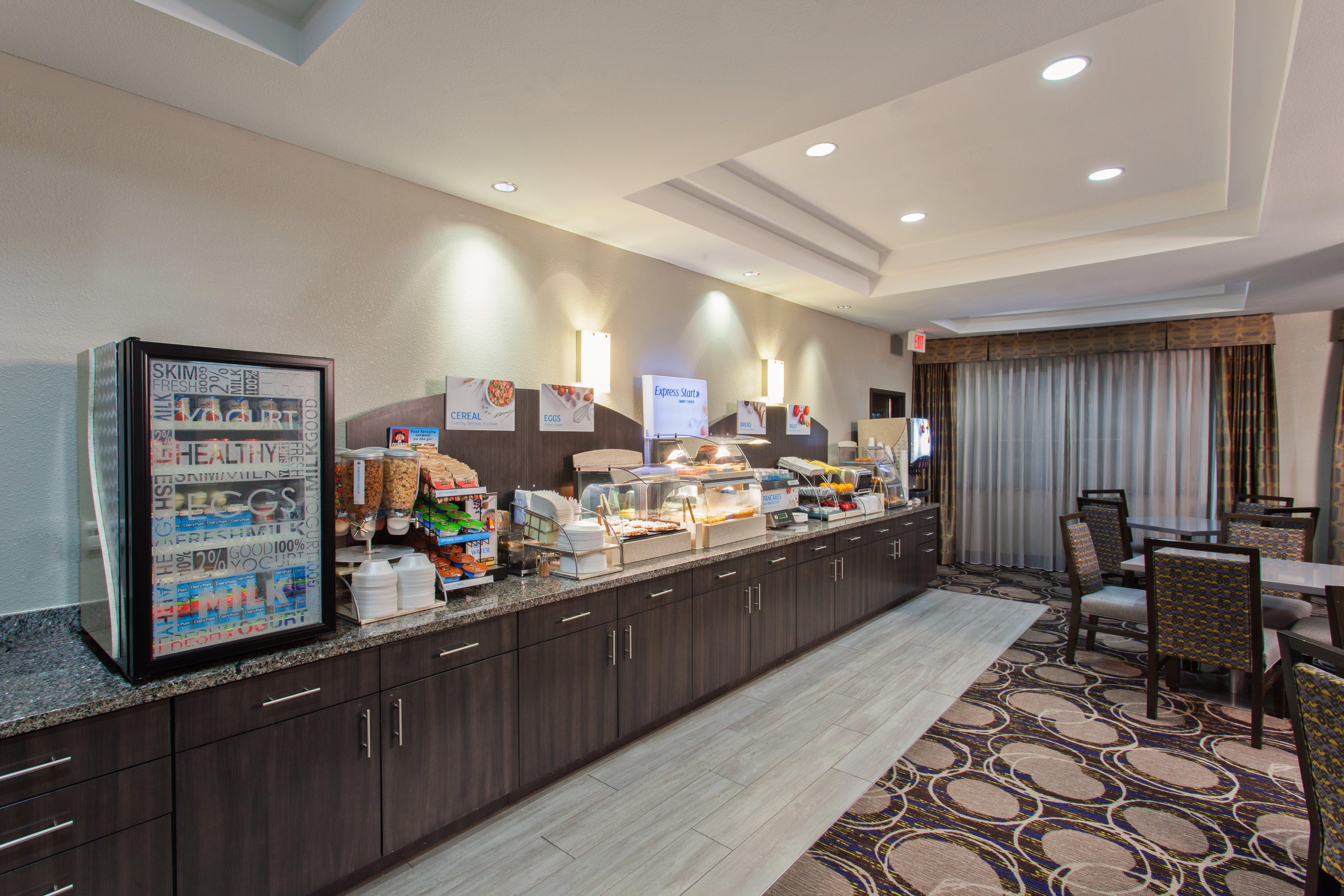 Holiday Inn Express & Suites Wharton By Ihg Екстер'єр фото