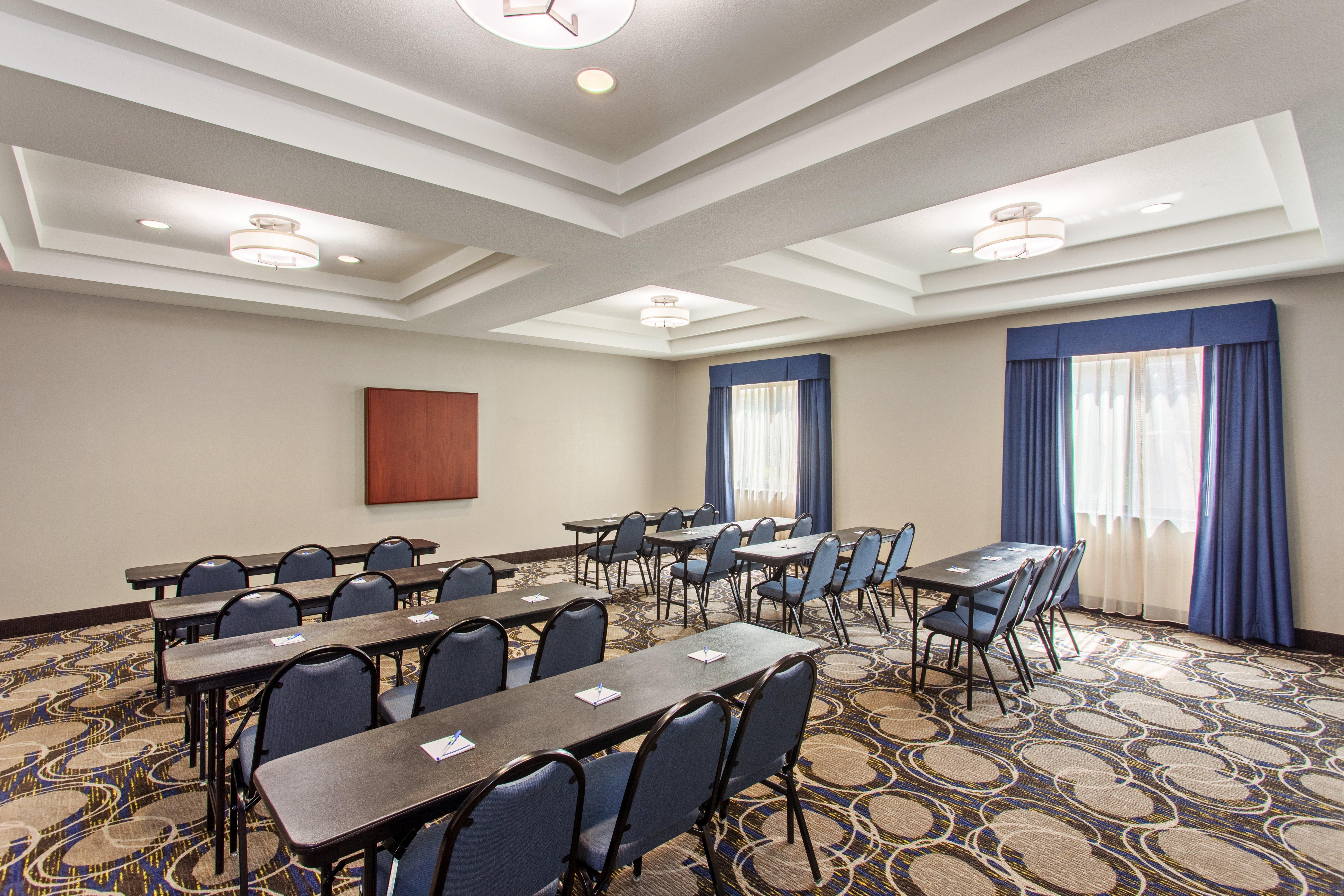Holiday Inn Express & Suites Wharton By Ihg Екстер'єр фото
